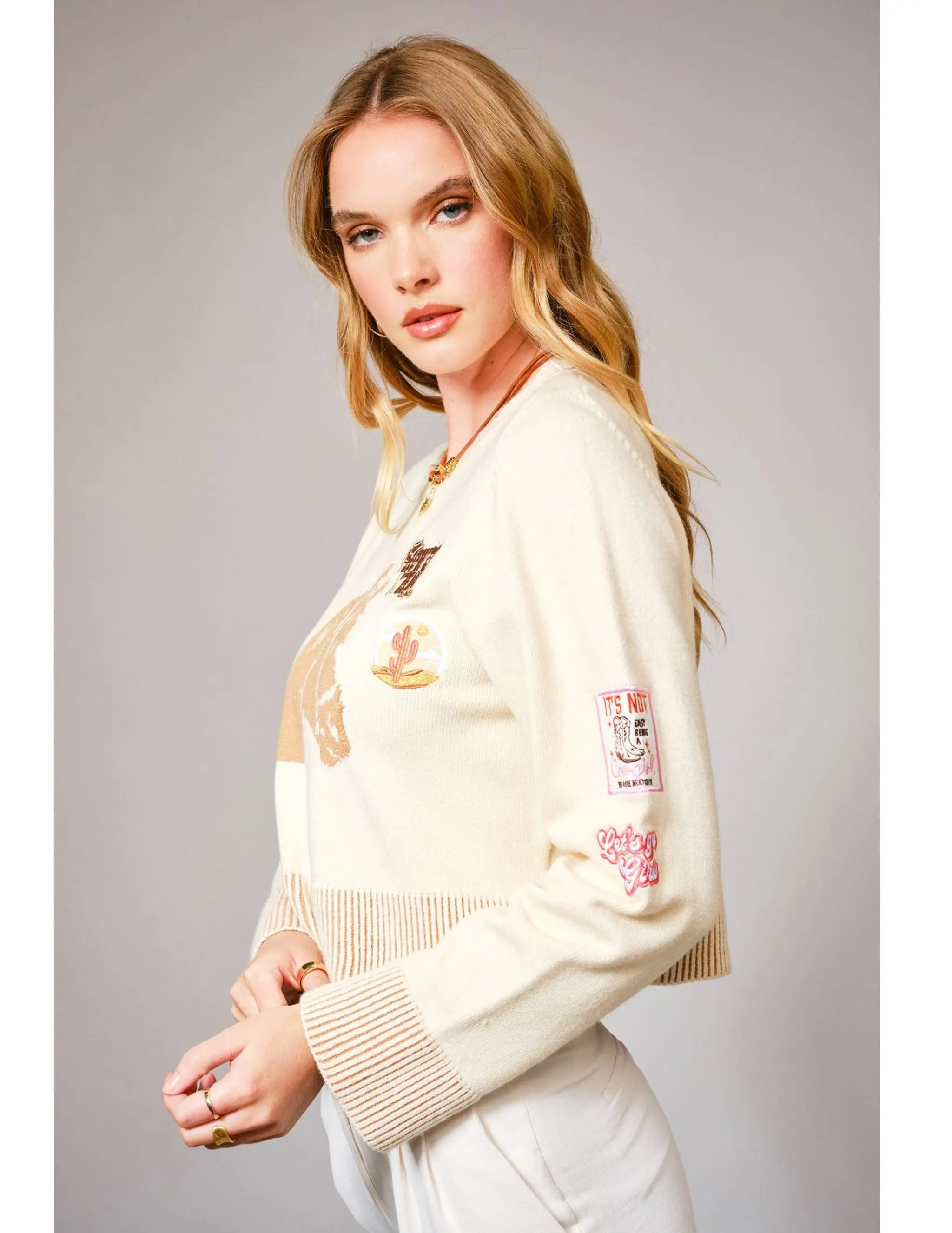 Western Horse Patch Crop Sweater - Image 3