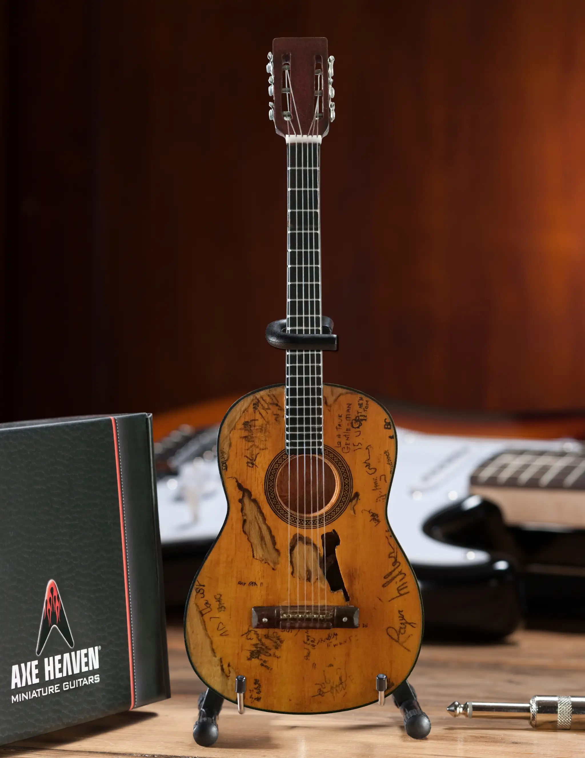 Willie Nelson Signature "Trigger" Acoustic Mini Guitar - Image 2